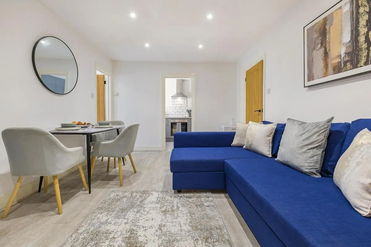 Дом отдыха Sandown Home - 2 Bedroom - 3Beds - Free Weekend Parking Брайтонн